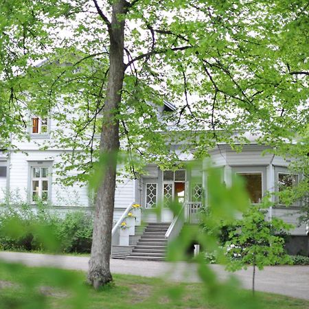 Hotel Krapi Туусула Екстер'єр фото