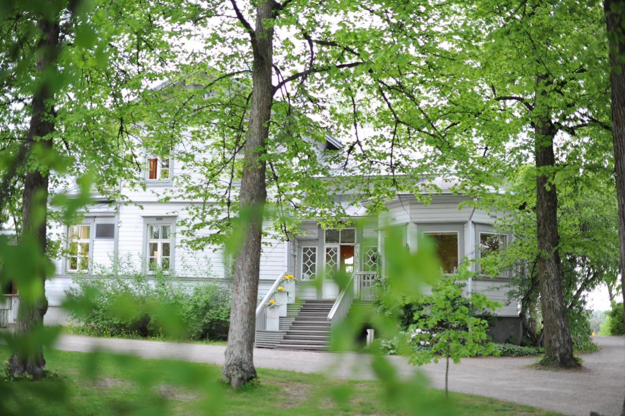 Hotel Krapi Туусула Екстер'єр фото