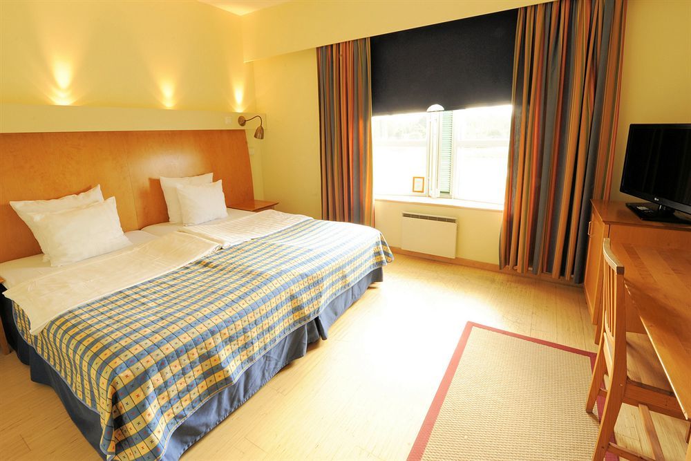 Hotel Krapi Туусула Екстер'єр фото