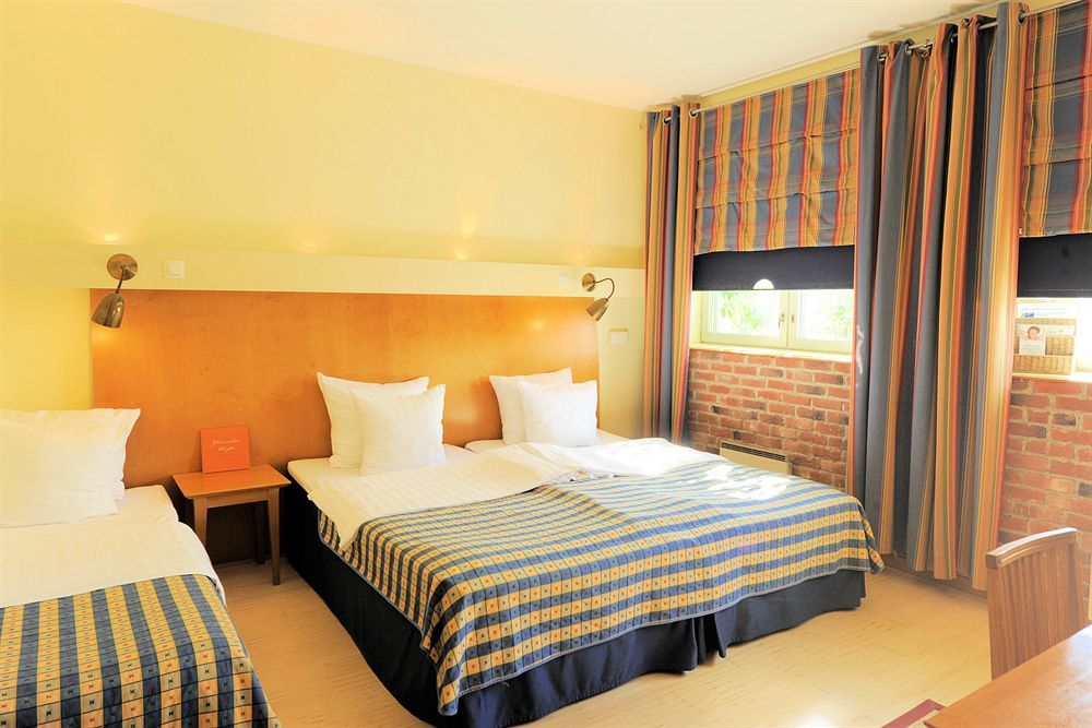 Hotel Krapi Туусула Екстер'єр фото
