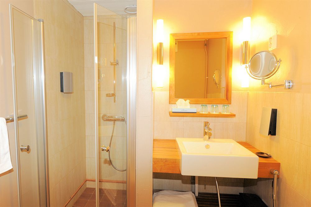 Hotel Krapi Туусула Екстер'єр фото