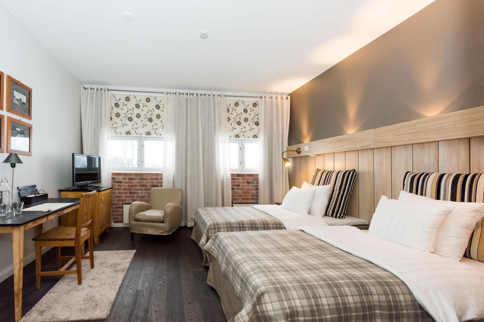 Hotel Krapi Туусула Екстер'єр фото